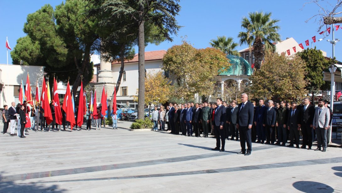 29 EKİM CUMHURİYET BAYRAMI ÇELENK SUNMA TÖRENİ